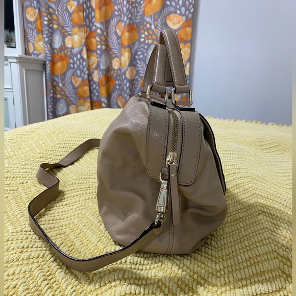 Kate Spade Handbag in Nude - Picture 2 of 7
